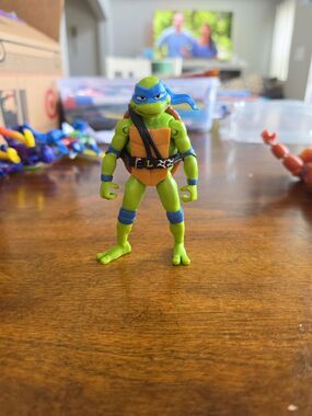 TMNT Leonardo Mutant Mayhem Action Figure 2023 Movie Playmates Loose
